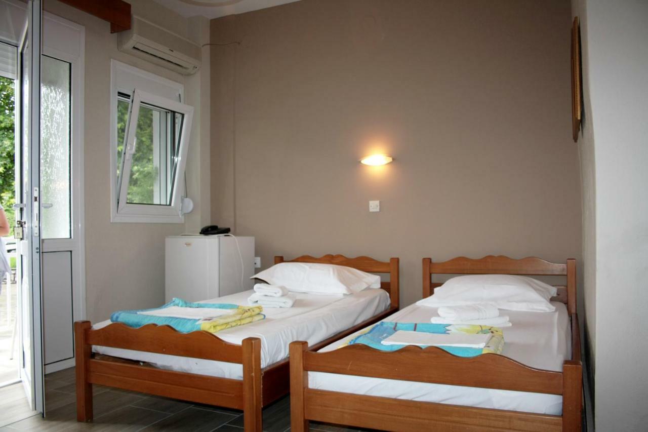 Ενοικιαζόμενα Δωμάτια Ενιπεύς- Rooms Enipeas Litókhoron Eksteriør bilde